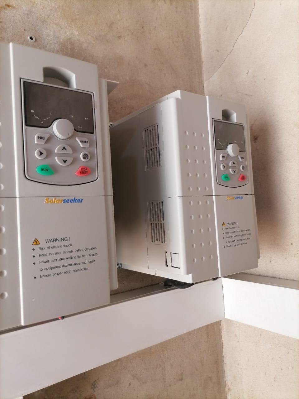 Solar inverter site assessment in Mozambique