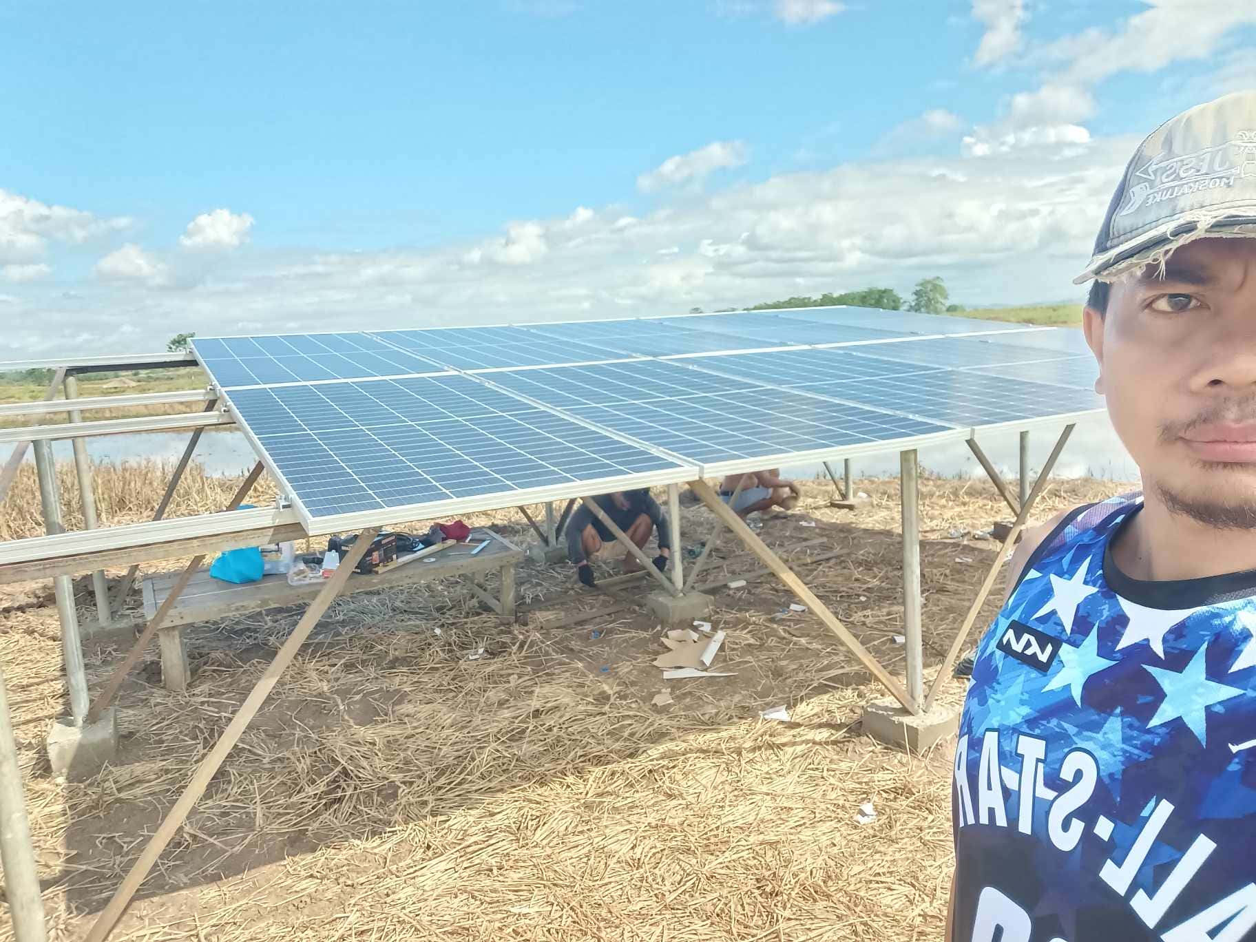 SP4 hybrid solar power inverter installation