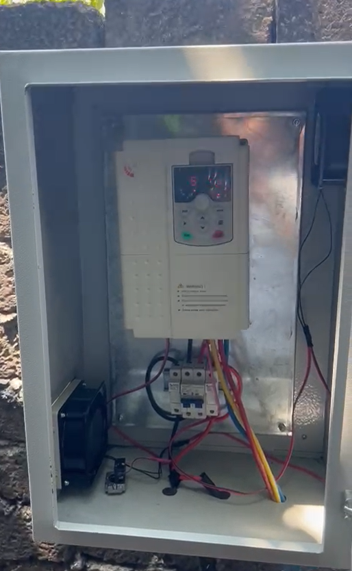 Egypt olive garden solar pump inverter case